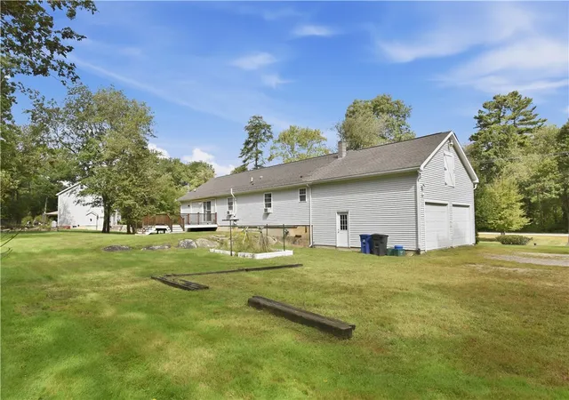 Photo 3 of Single family home for sale at 2037 Crandall Rd, Tiverton, RI 02878 | MLS# 1423605 | Listing updated on 2026-10-11