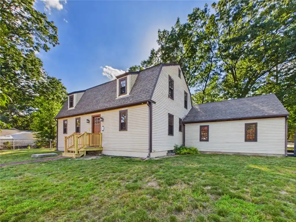 Photo 1 of Single family home for sale at 119 Park View Ave, Warwick, RI 02888 | MLS# 1423775 | Listing updated on 2026-10-23