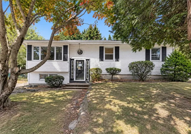 Photo 1 of Sale Pending at 41 Beeckman Ave, Cranston, RI 02920 | MLS# 1423784 | Listing updated on 2026-09-29