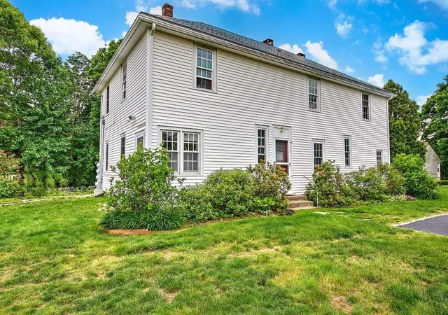 Photo 2 of Condo for sale at 34 Paddy Hl Rd, Wakefield, RI 02879 | MLS# 1413454 | Listing updated on 2026-10-11