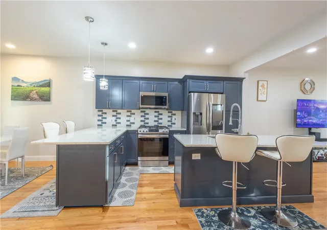 Photo 1 of Condo for sale at 902 Hunting Hl Dr, Cumberland, RI 02864 | MLS# 1423005 | Listing updated on 2026-10-11