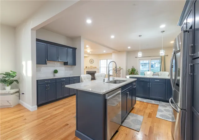 Photo 2 of Condo for sale at 902 Hunting Hl Dr, Cumberland, RI 02864 | MLS# 1423005 | Listing updated on 2026-10-11