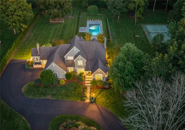 Photo 2 of Single family home for sale at 50 Kenyon Ave, East Greenwich, RI 02818 | MLS# 1422608 | Listing updated on 2026-10-02