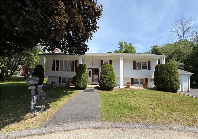 Photo 1 of Single family home for sale at 6 Balsam Ct, Johnston, RI 02919 | MLS# 1423906 | Listing updated on 2026-10-02