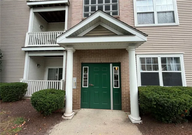 Photo 2 of Sale Pending at 120 Mill St #202, Woonsocket, RI 02895 | MLS# 1424032 | Listing updated on 2026-10-01