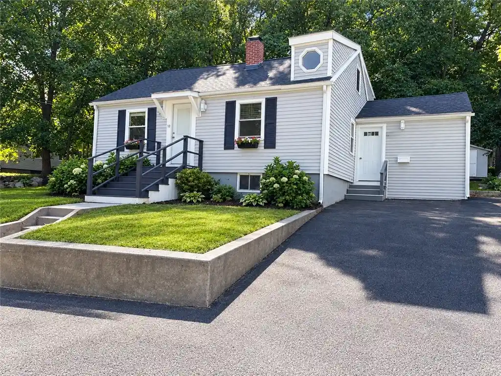 Photo 1 of Single family home for sale at 10 Harris Ave, Johnston, RI 02919 | MLS# 1424100 | Listing updated on 2026-10-24