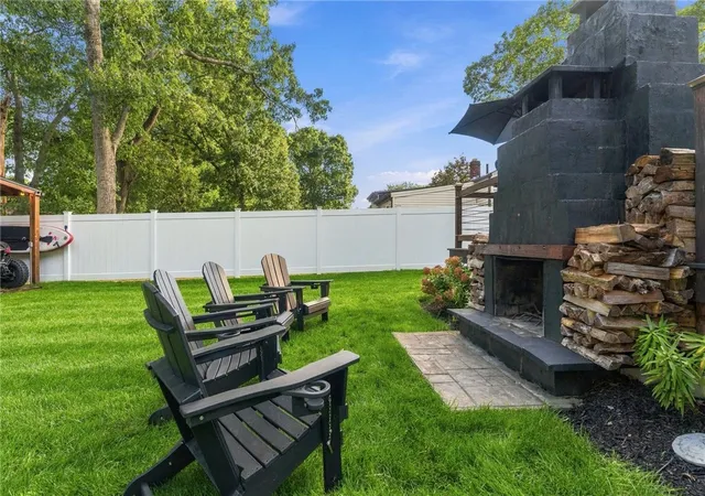 Photo 3 of Sale Pending at 58 Haswill St, Warwick, RI 02889 | MLS# 1423483 | Listing updated on 2026-10-09