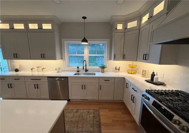 Photo 4 of Single family home for sale at 25 Dawsons Cir, South Kingstown, RI 02879 | MLS# 1424113 | Listing updated on 2026-10-04
