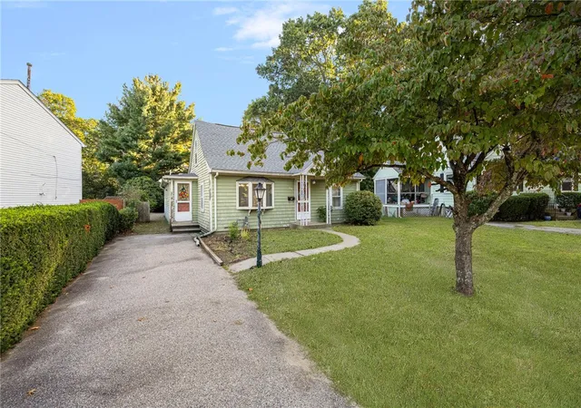 Photo 2 of Sale Pending at 494 Church Ave, Warwick, RI 02889 | MLS# 1424121 | Listing updated on 2026-10-09