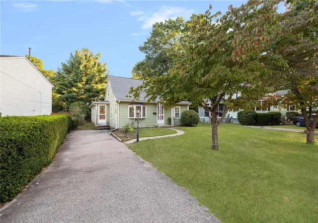 Photo 3 of Sale Pending at 494 Church Ave, Warwick, RI 02889 | MLS# 1424121 | Listing updated on 2026-10-09