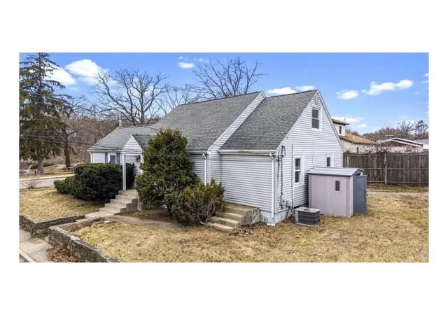 Photo 3 of Single family home for sale at 2 Whitman St, Smithfield, RI 02917 | MLS# 1423757 | Listing updated on 2026-10-04