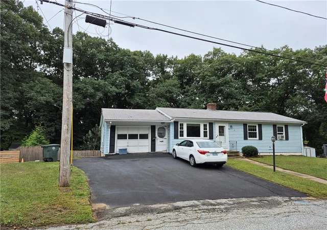 Photo 2 of Sale Pending at 86 Marshall Cir, Coventry, RI 02816 | MLS# 1424077 | Listing updated on 2026-09-28