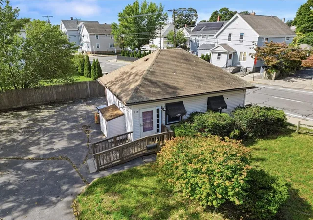 Photo 1 of Single family home for sale at 215 Waterman Ave, East Providence, RI 02914 | MLS# 1424205 | Listing updated on 2026-10-04