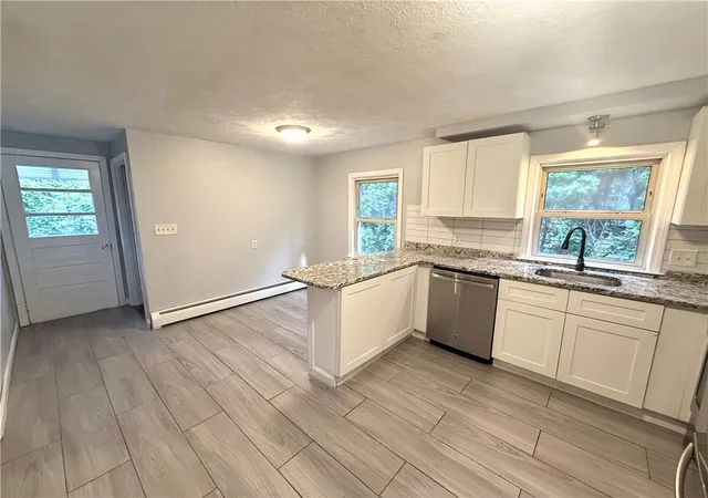 Photo 3 of Sale Pending at 39 Standish Ave, Providence, RI 02908 | MLS# 1424218 | Listing updated on 2026-10-07