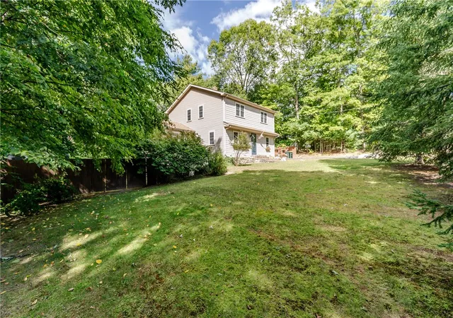 Photo 3 of Single family home for sale at 20 Whipple Rd, Smithfield, RI 02917 | MLS# 1424071 | Listing updated on 2026-10-05