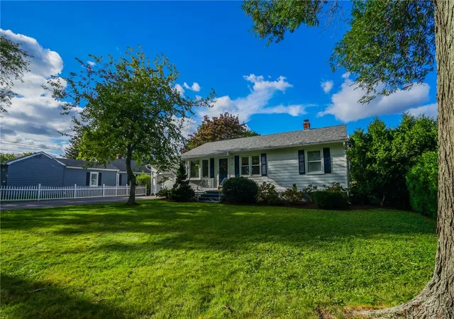 Photo 2 of Sale Pending at 17 Academy Ave, Bristol, RI 02809 | MLS# 1424202 | Listing updated on 2026-09-29