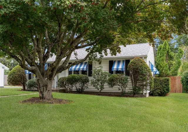 Photo 1 of Sale Pending at 18 Laurel Ln, Lincoln, RI 02865 | MLS# 1424233 | Listing updated on 2026-10-06