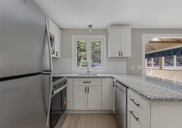 Photo 3 of Sale Pending at 18 Laurel Ln, Lincoln, RI 02865 | MLS# 1424233 | Listing updated on 2026-10-06
