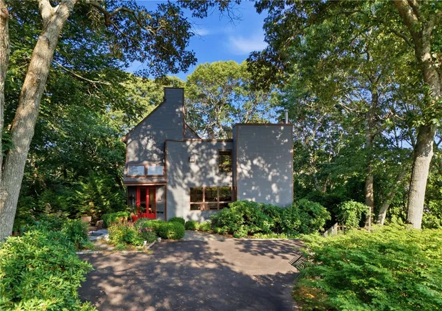 Photo 2 of Single family home for sale at 19 Littlebrook Rd, Westerly, RI 02891 | MLS# 1424463 | Listing updated on 2026-10-09