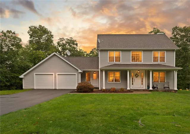Photo 1 of Single family home for sale at 457 Cottrell Rd, Tiverton, RI 02878 | MLS# 1424610 | Listing updated on 2026-10-11