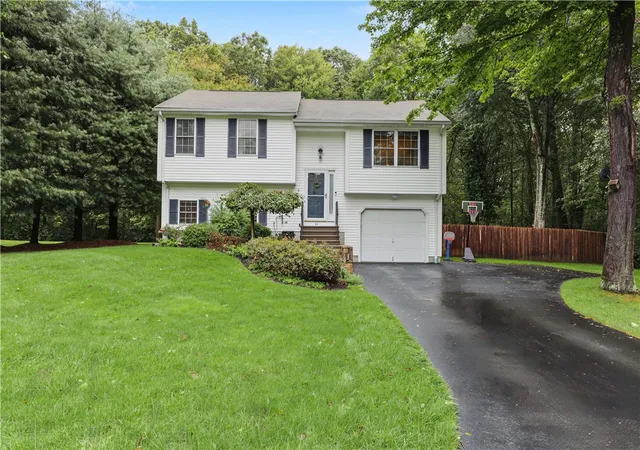 Photo 1 of Single family home for sale at 84 Red Maple Ter, North Kingstown, RI 02852 | MLS# 1424679 | Listing updated on 2026-10-11