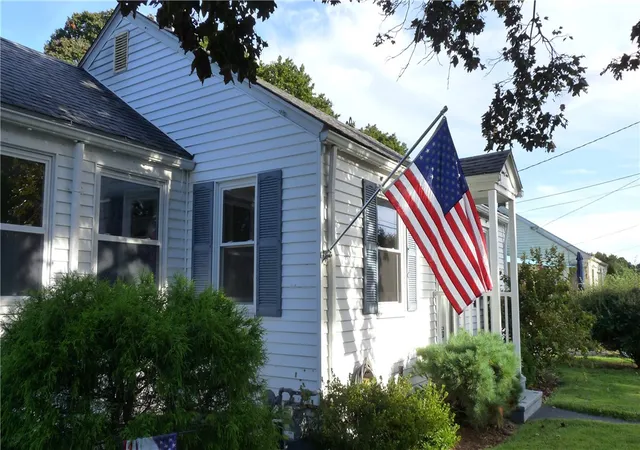 Photo 3 of Sale Pending at 34 Union Ave, Warwick, RI 02889 | MLS# 1424708 | Listing updated on 2026-10-11