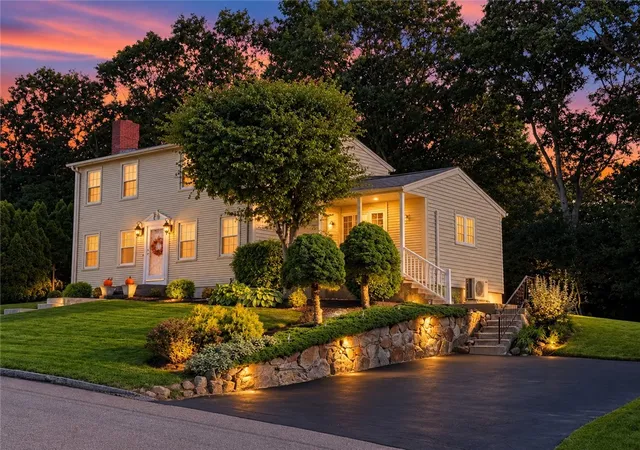 Photo 1 of Single family home for sale at 27 Country View Dr, Johnston, RI 02919 | MLS# 1424638 | Listing updated on 2026-10-11