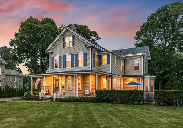 Photo 2 of Mansion for sale at 29 Greenough Pl, Newport, RI 02840 | MLS# 1424750 | Listing updated on 2026-10-11