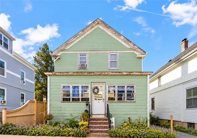 Photo 1 of Sale Pending at 11 Carey St, Newport, RI 02840 | MLS# 1424924 | Listing updated on 2026-10-06