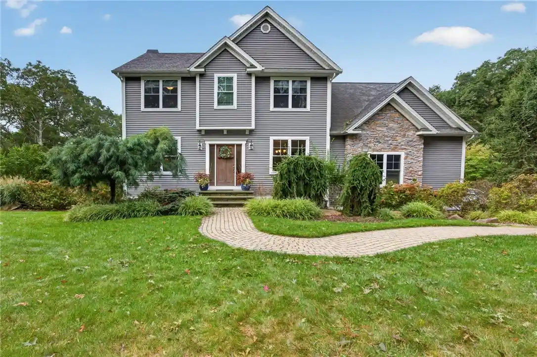 Photo 1 of Single family home for sale at 3640 Commodore Oliver Hazard Perry Hwy, South Kingstown, RI 02879 | MLS# 1424986 | Listing updated on 2026-10-26