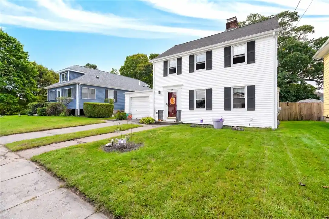 Photo 1 of Single family home for sale at 33 Linden Ave, Rumford, RI 02916 | MLS# 1424744 | Listing updated on 2026-10-26