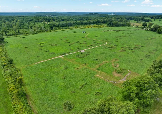 Photo 1 of Sale Pending at 135 Wintechog Hl Rd, North Stonington, CT 06359 | MLS# 1425086 | Listing updated on 2026-10-11
