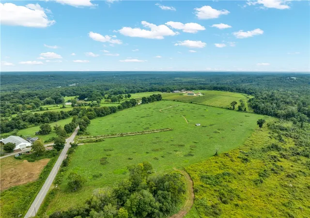 Photo 6 of Sale Pending at 135 Wintechog Hl Rd, North Stonington, CT 06359 | MLS# 1425086 | Listing updated on 2026-10-11