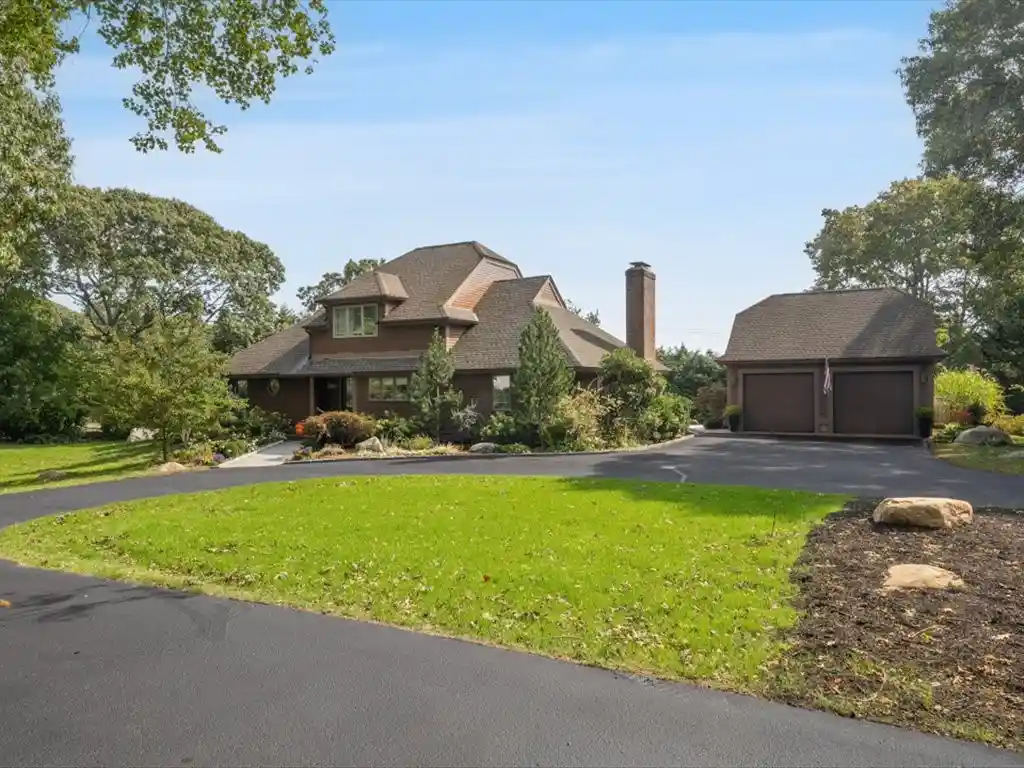 Photo 1 of Single family home for sale at 3 Rock Ridge Rd, Westerly, RI 02891 | MLS# 1425075 | Listing updated on 2026-10-25