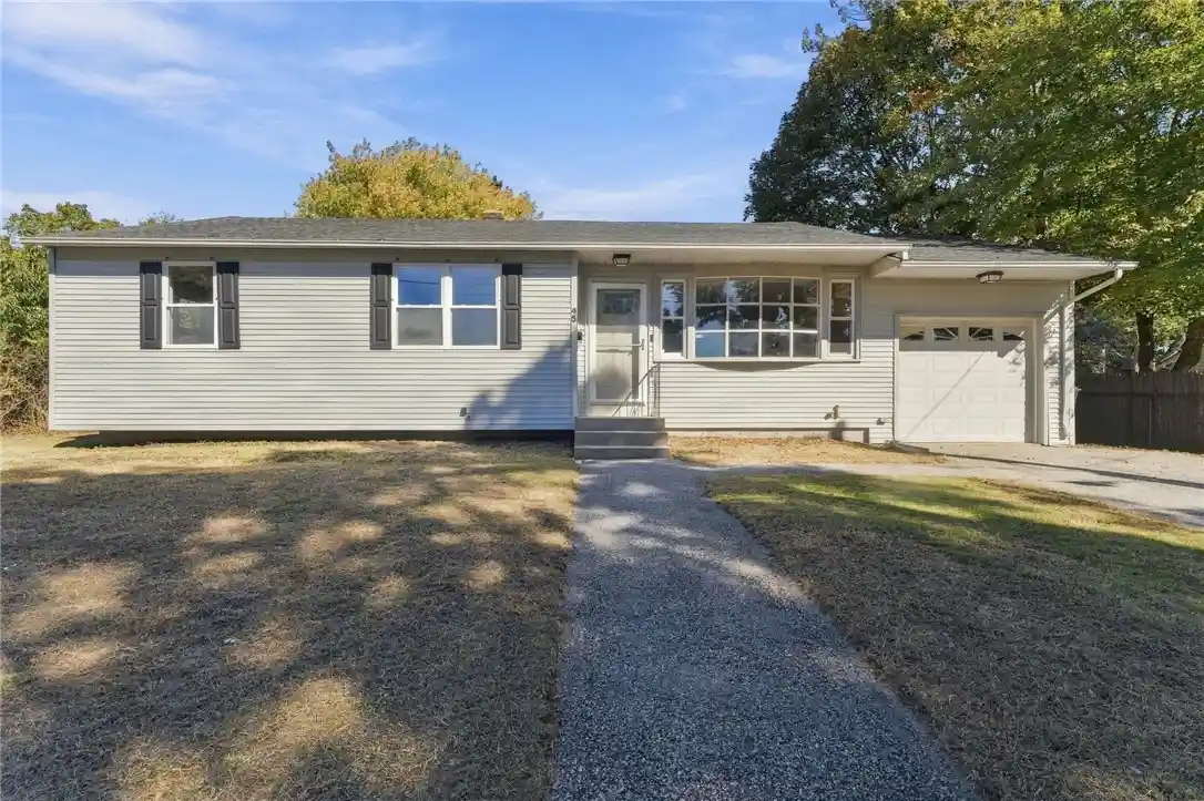 Single family home for sale at 45 Dupont Cir, North Kingstown, RI 02852 | MLS# 1425049