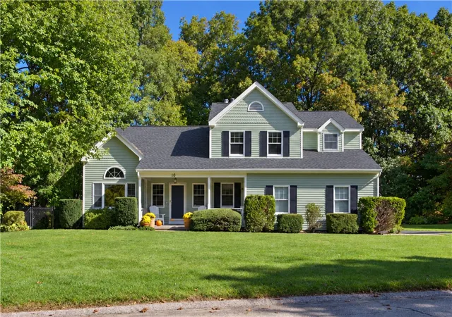 Photo 2 of Sale Pending at 10 Highbush Ter, North Kingstown, RI 02852 | MLS# 1425103 | Listing updated on 2026-10-07
