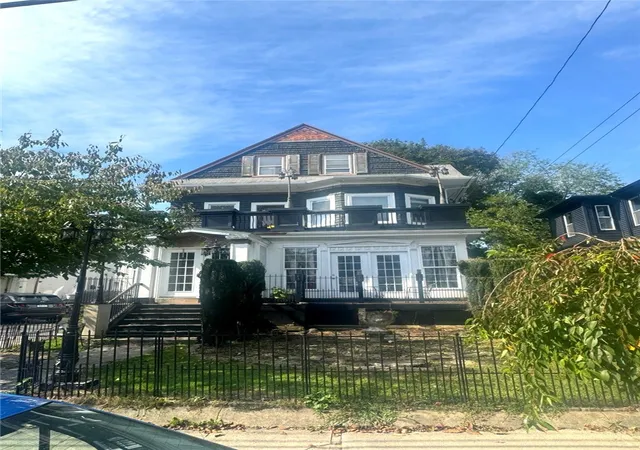 Photo 3 of Sale Pending at 224 Unit St, Providence, RI 02909 | MLS# 1424695 | Listing updated on 2026-10-11