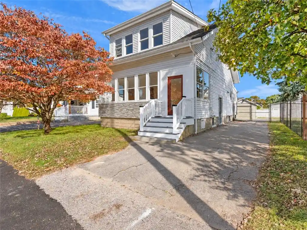 Photo 1 of Single family home for sale at 156 Putnam St, East Providence, RI 02914 | MLS# 1425288 | Listing updated on 2026-10-25