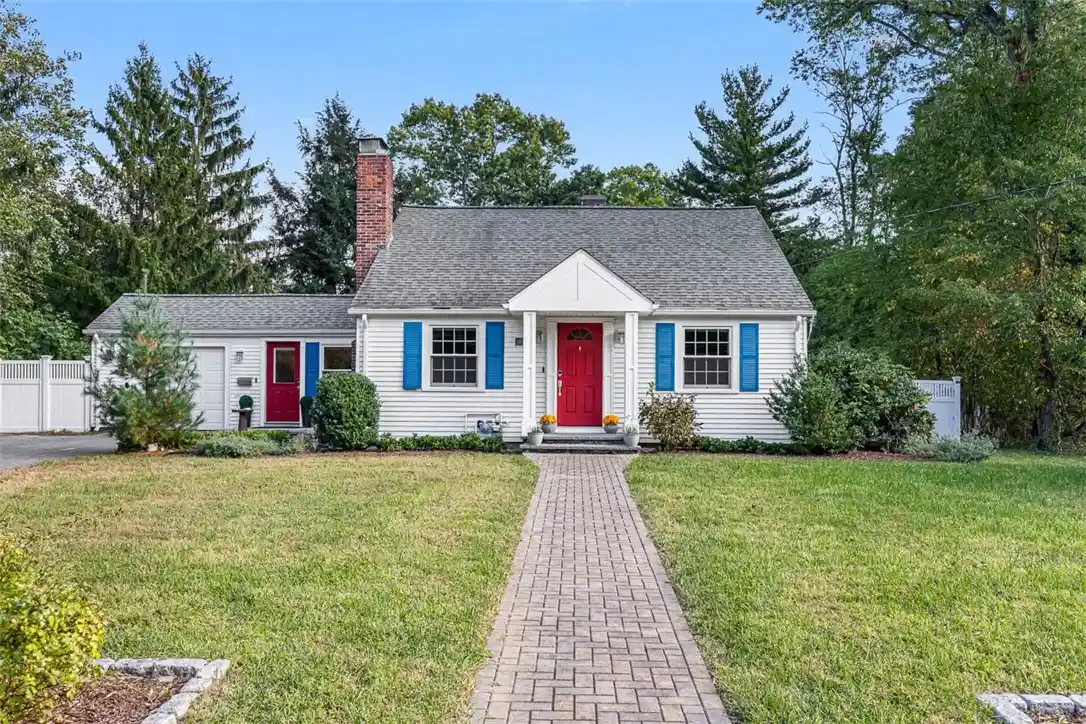Photo 1 of Single family home for sale at 18 Massasoit Ave, Barrington, RI 02806 | MLS# 1425111 | Listing updated on 2026-10-26
