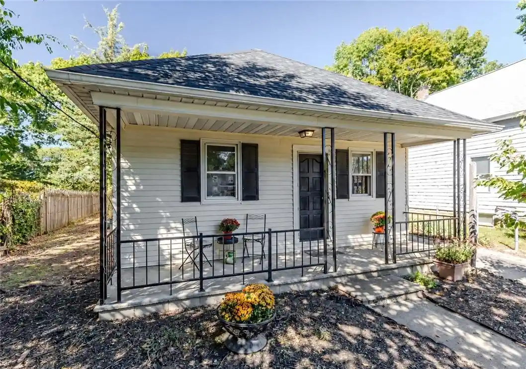 Photo 1 of Sale Pending at 107 Crescent View Ave, Riverside, RI 02915 | MLS# 1425117 | Listing updated on 2026-10-25