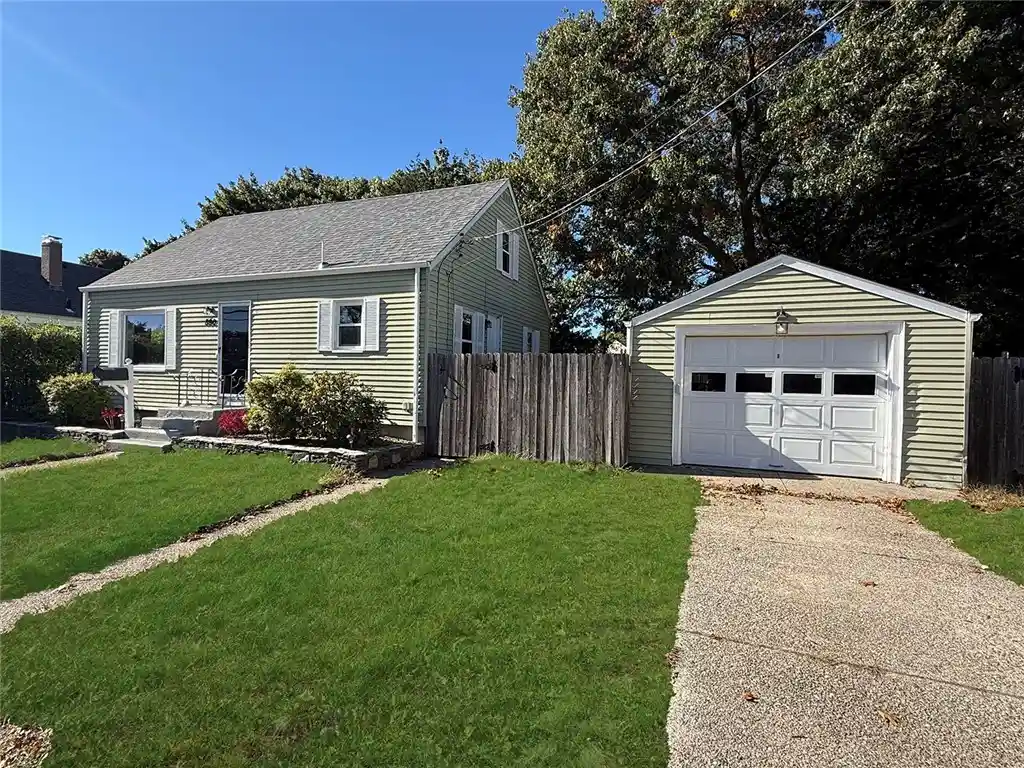 Photo 1 of Single family home for sale at 890 Cottage St, Pawtucket, RI 02861 | MLS# 1425432 | Listing updated on 2026-10-26