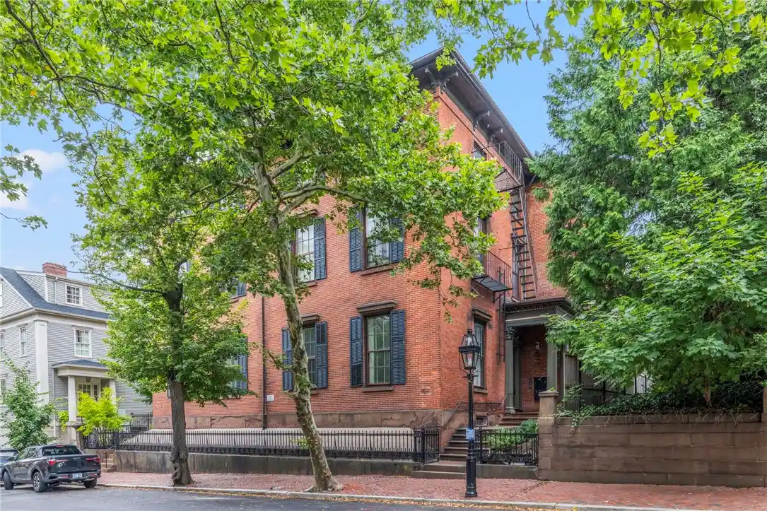 Photo 1 of Condo for sale at 283 Benefit St #E, Providence, RI 02903 | MLS# 1425505 | Listing updated on 2026-10-25