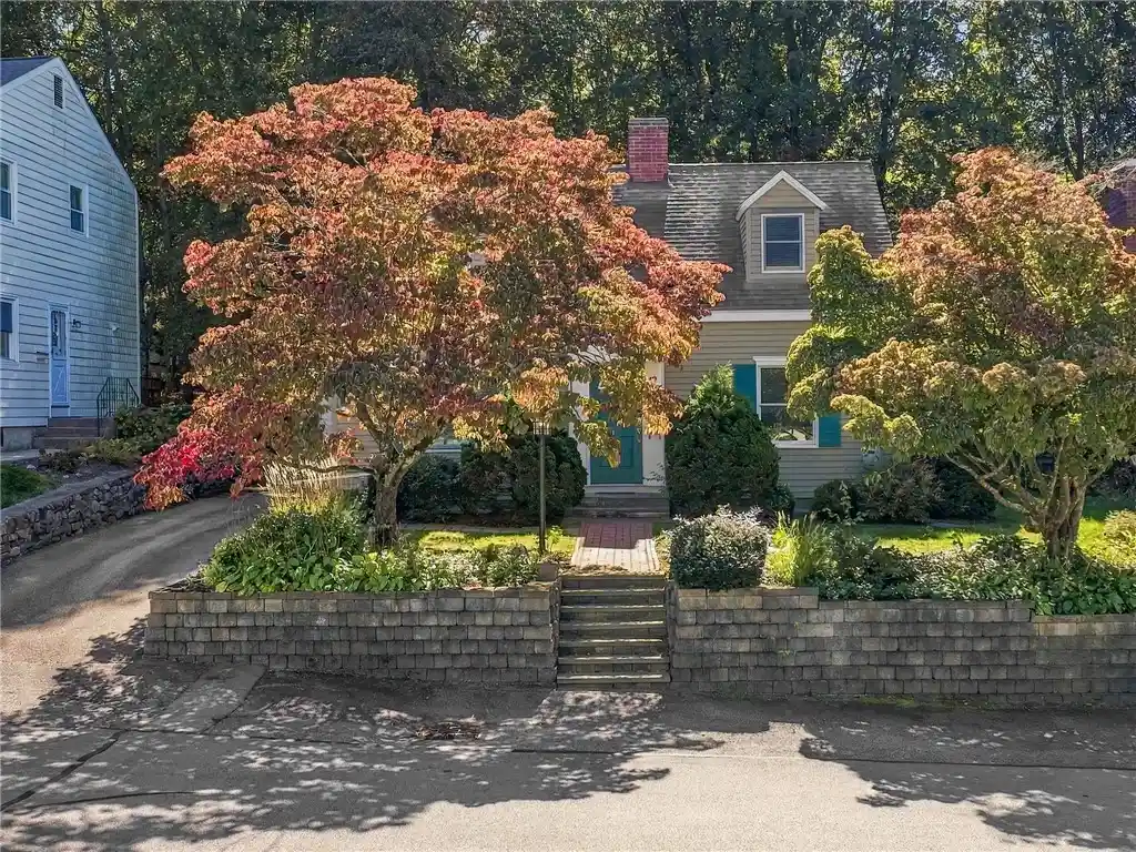 Photo 1 of Single family home for sale at 15 Welcome Rd, Smithfield, RI 02917 | MLS# 1425289 | Listing updated on 2026-10-24