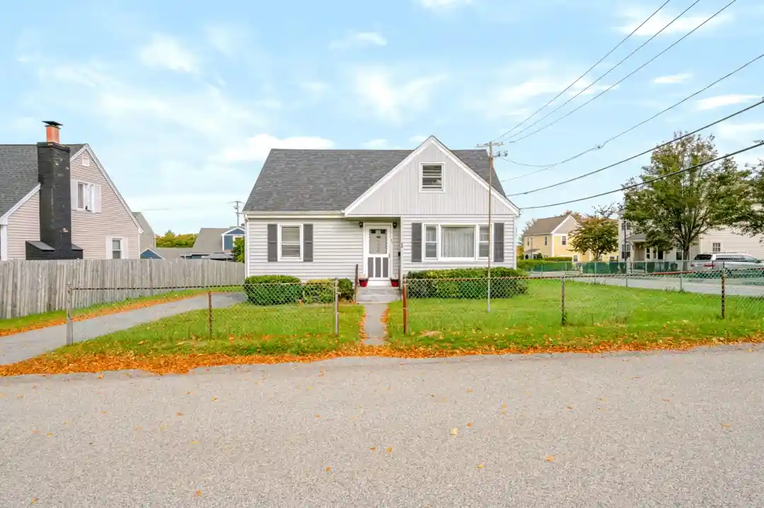 Single family home for sale at 1 Leal Ter, Newport, RI 02840 | MLS# 1425643
