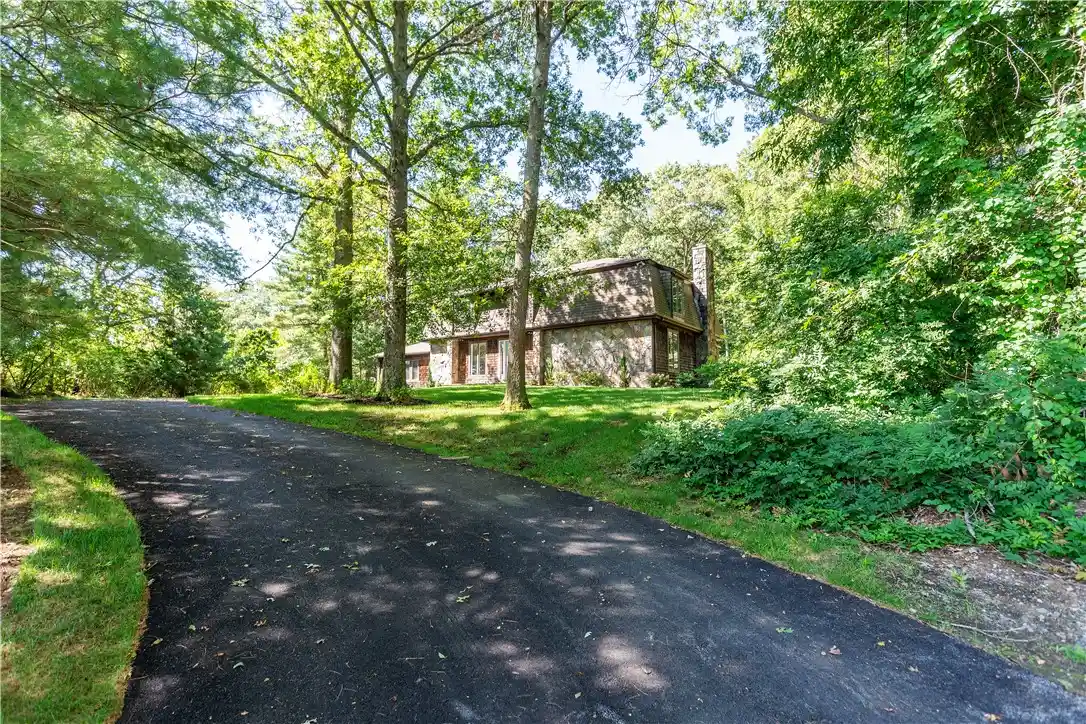 Photo 1 of Single family home for sale at 5763 Post Rd, East Greenwich, RI 02818 | MLS# 1425613 | Listing updated on 2026-10-27