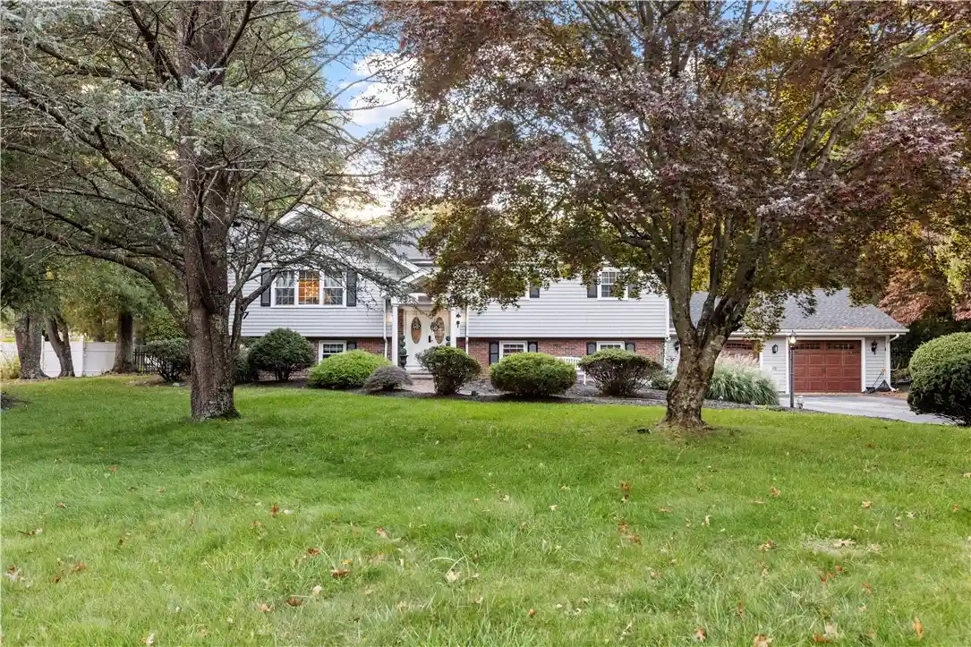Photo 1 of Single family home for sale at 22 Gilbert Stuart Dr, East Greenwich, RI 02818 | MLS# 1425496 | Listing updated on 2026-10-26