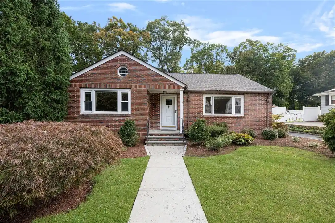 Photo 1 of Single family home for sale at 12 Bowen St, Johnston, RI 02919 | MLS# 1425803 | Listing updated on 2026-10-28