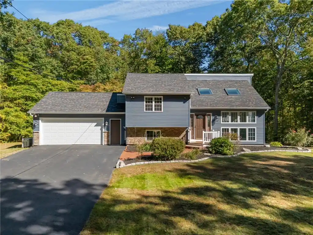 Photo 1 of Single family home for sale at 1720 Harkney Hl Rd, Coventry, RI 02816 | MLS# 1425709 | Listing updated on 2026-10-25