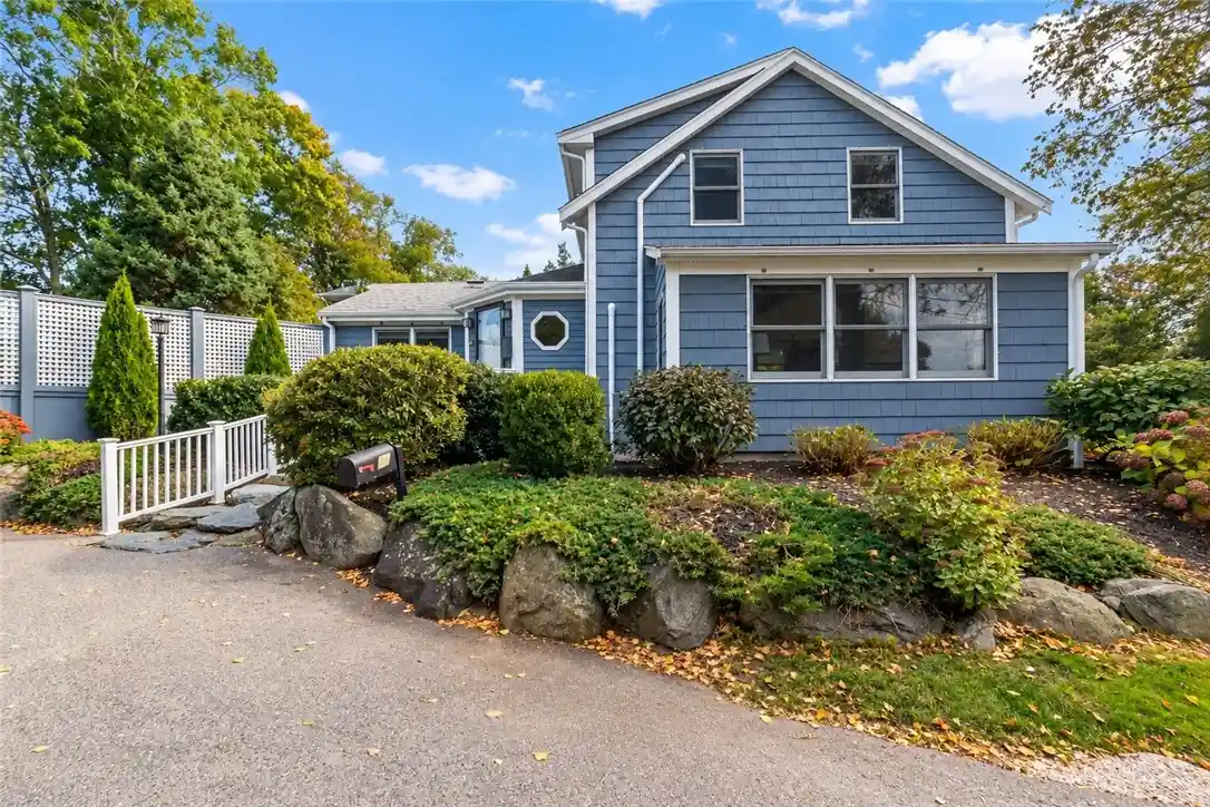 Single family home for sale at 77 Cliff Dr, Bristol, RI 02809 | MLS# 1425633