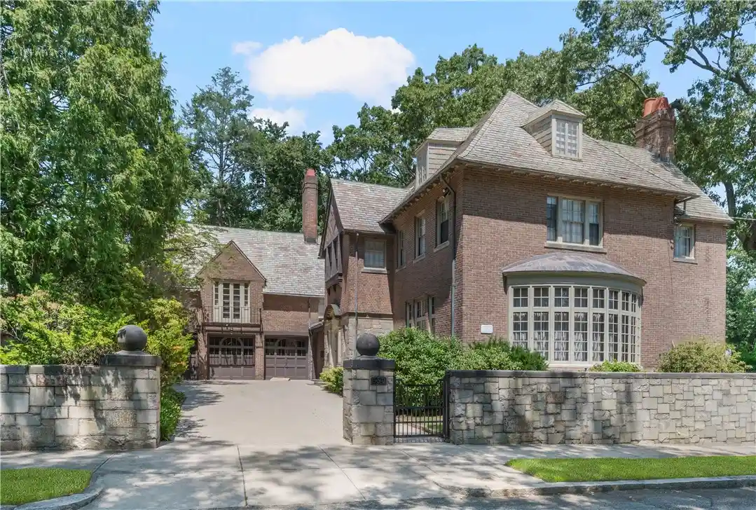 Photo 1 of Mansion for sale at 330 Freeman Pkwy, Providence, RI 02906 | MLS# 1425786 | Listing updated on 2026-10-24
